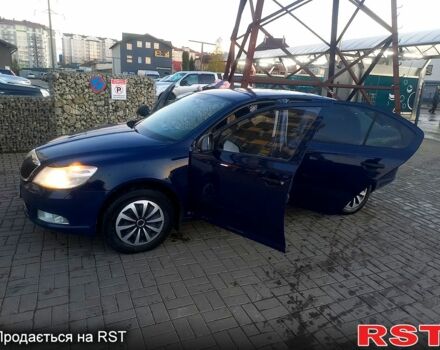 Шкода Октавия 2011 в Ивано-Франковске на Automoto.ua Синий Шкода Октавия, объемом двигателя 1.6 л и пробегом 245 тыс. км за 6900 $, фото 1 на Automoto.ua