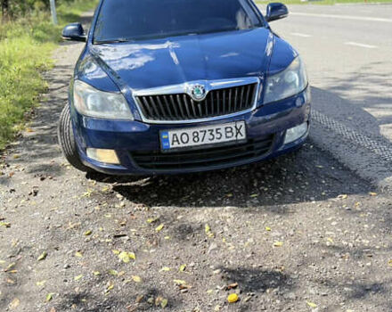 Шкода Октавия 2011 в Ужгороде на Automoto.ua Синий Шкода Октавия, объемом двигателя 1.6 л и пробегом 300 тыс. км за 7299 $, фото 9 на Automoto.ua