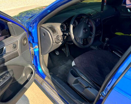 Синий Шкода Октавия, объемом двигателя 2 л и пробегом 198 тыс. км за 12000 $, фото 3 на Automoto.ua