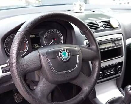 Синій Шкода Октавія, об'ємом двигуна 1.6 л та пробігом 204 тис. км за 7500 $, фото 6 на Automoto.ua