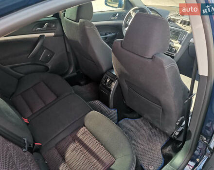 Синий Шкода Октавия, объемом двигателя 2 л и пробегом 227 тыс. км за 9800 $, фото 3 на Automoto.ua