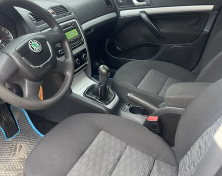 Синій Шкода Октавія, об'ємом двигуна 1.6 л та пробігом 268 тис. км за 8400 $, фото 14 на Automoto.ua