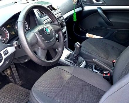 Синий Шкода Октавия, объемом двигателя 1.6 л и пробегом 204 тыс. км за 7800 $, фото 8 на Automoto.ua