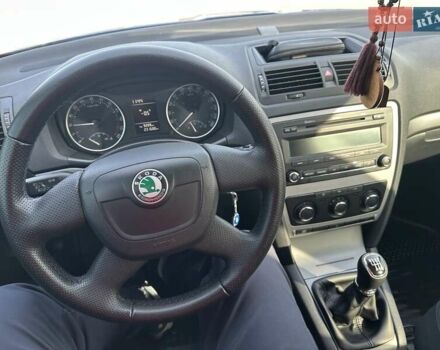 Шкода Октавия 2012 в Тячеве на Automoto.ua Синий Шкода Октавия, объемом двигателя 1.97 л и пробегом 238 тыс. км за 9300 $, фото 13 на Automoto.ua