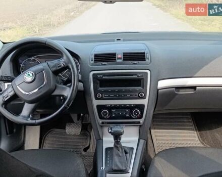 Синій Шкода Октавія, об'ємом двигуна 1.8 л та пробігом 300 тис. км за 7800 $, фото 8 на Automoto.ua