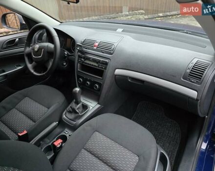 Шкода Октавия 2012 в Полтаве на Automoto.ua Синий Шкода Октавия, объемом двигателя 1.6 л и пробегом 161 тыс. км за 7100 $, фото 50 на Automoto.ua