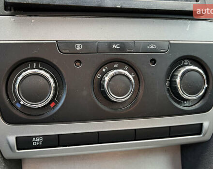 Шкода Октавія 2012 у Львові на Automoto.ua Синій Шкода Октавія, об'ємом двигуна 1.8 л та пробігом 118 тис. км за 7800 $, фото 12 на Automoto.ua