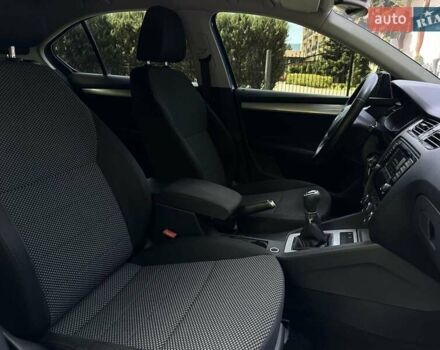 Синий Шкода Октавия, объемом двигателя 1.6 л и пробегом 268 тыс. км за 11900 $, фото 11 на Automoto.ua