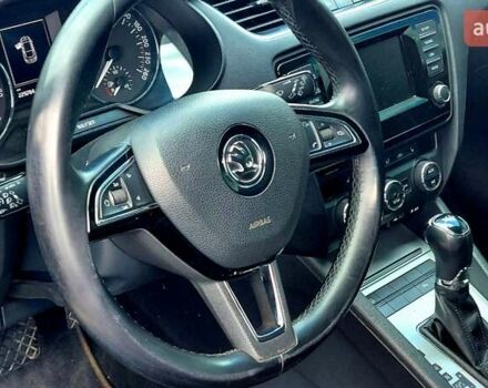 Шкода Октавия 2013 в Запорожье на Automoto.ua Синий Шкода Октавия, объемом двигателя 1.8 л и пробегом 236 тыс. км за 12000 $, фото 9 на Automoto.ua