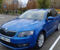 Синий Шкода Октавия, объемом двигателя 1.6 л и пробегом 227 тыс. км за 12500 $, фото 3 на Automoto.ua