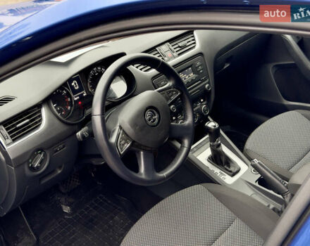 Синій Шкода Октавія, об'ємом двигуна 1.4 л та пробігом 180 тис. км за 9900 $, фото 16 на Automoto.ua