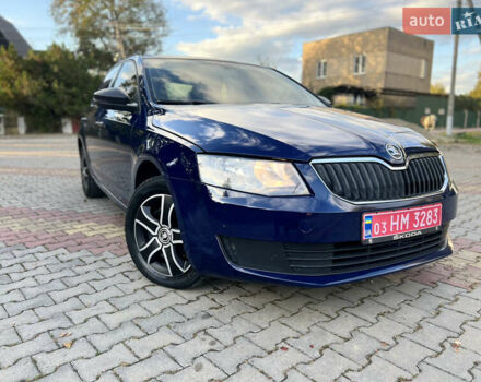 Синий Шкода Октавия, объемом двигателя 1.6 л и пробегом 262 тыс. км за 8500 $, фото 5 на Automoto.ua
