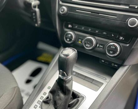 Синий Шкода Октавия, объемом двигателя 2 л и пробегом 285 тыс. км за 11999 $, фото 16 на Automoto.ua