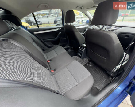 Синій Шкода Октавія, об'ємом двигуна 1.4 л та пробігом 180 тис. км за 9900 $, фото 30 на Automoto.ua