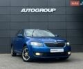 Синий Шкода Октавия, объемом двигателя 1.6 л и пробегом 200 тыс. км за 9800 $, фото 1 на Automoto.ua