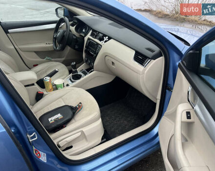 Синий Шкода Октавия, объемом двигателя 1.8 л и пробегом 172 тыс. км за 14000 $, фото 13 на Automoto.ua