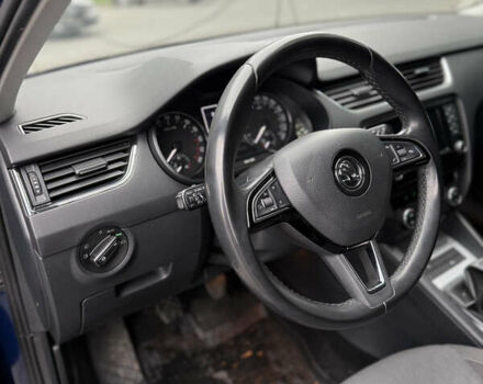 Синий Шкода Октавия, объемом двигателя 1.97 л и пробегом 228 тыс. км за 13200 $, фото 8 на Automoto.ua