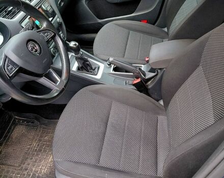 Синий Шкода Октавия, объемом двигателя 1.4 л и пробегом 175 тыс. км за 11700 $, фото 2 на Automoto.ua