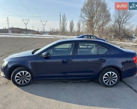 Синий Шкода Октавия, объемом двигателя 1.4 л и пробегом 150 тыс. км за 12655 $, фото 6 на Automoto.ua