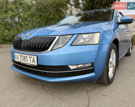 Шкода Октавия 2017 в Киеве на Automoto.ua Синий Шкода Октавия, объемом двигателя 1.8 л и пробегом 130 тыс. км за 16000 $, фото 9 на Automoto.ua