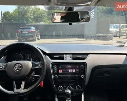 Шкода Октавия 2018 в Черновцах на Automoto.ua Синий Шкода Октавия, объемом двигателя 1.6 л и пробегом 188 тыс. км за 13800 $, фото 9 на Automoto.ua