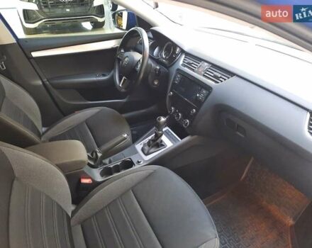 Синий Шкода Октавия, объемом двигателя 1.4 л и пробегом 140 тыс. км за 14599 $, фото 4 на Automoto.ua