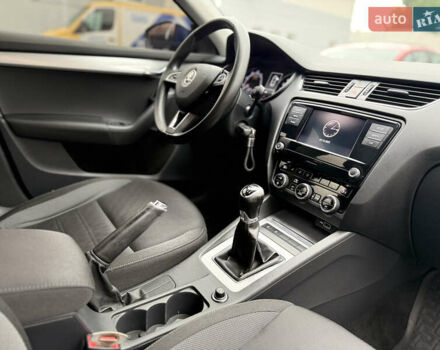 Синій Шкода Октавія, об'ємом двигуна 1.4 л та пробігом 345 тис. км за 10899 $, фото 26 на Automoto.ua