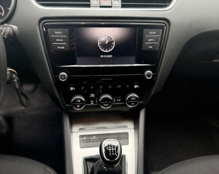 Синій Шкода Октавія, об'ємом двигуна 1.4 л та пробігом 345 тис. км за 10899 $, фото 34 на Automoto.ua