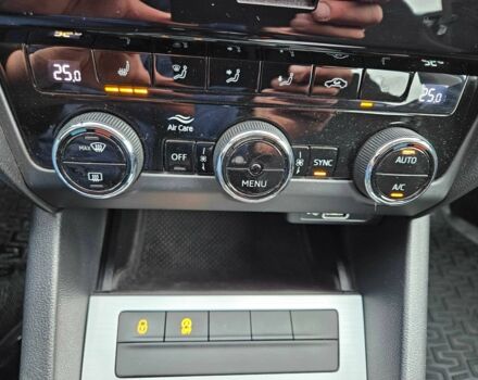 Синий Шкода Октавия, объемом двигателя 1.4 л и пробегом 161 тыс. км за 14200 $, фото 13 на Automoto.ua