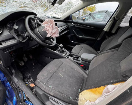 Синий Шкода Октавия, объемом двигателя 1.4 л и пробегом 75 тыс. км за 3999 $, фото 23 на Automoto.ua