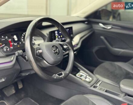 Шкода Октавія 2021 у Одесі на Automoto.ua Синій Шкода Октавія, об'ємом двигуна 1.4 л та пробігом 150 тис. км за 17900 $, фото 9 на Automoto.ua