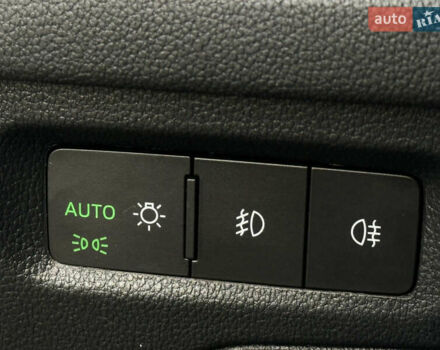 Синій Шкода Октавія, об'ємом двигуна 2 л та пробігом 253 тис. км за 18900 $, фото 38 на Automoto.ua