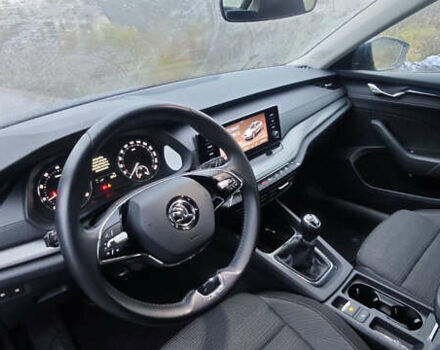 Синий Шкода Октавия, объемом двигателя 1.5 л и пробегом 102 тыс. км за 19500 $, фото 5 на Automoto.ua