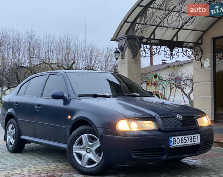 Синий Шкода Октавия, объемом двигателя 1.6 л и пробегом 317 тыс. км за 2650 $, фото 1 на Automoto.ua