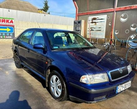 Синий Шкода Октавия, объемом двигателя 1.6 л и пробегом 289 тыс. км за 1850 $, фото 1 на Automoto.ua