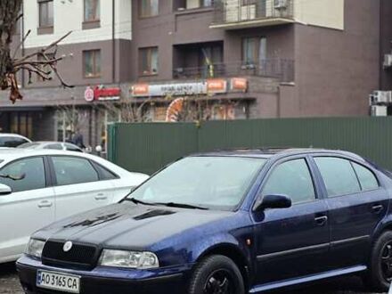 Синій Шкода Октавія, об'ємом двигуна 1.6 л та пробігом 275 тис. км за 1999 $, фото 1 на Automoto.ua