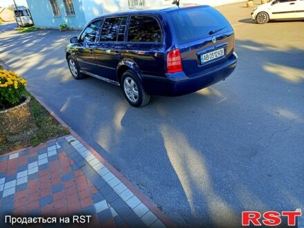 Синий Шкода Октавия, объемом двигателя 1.6 л и пробегом 393 тыс. км за 3600 $, фото 1 на Automoto.ua