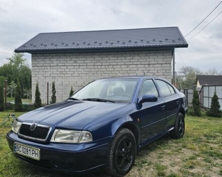 Синий Шкода Октавия, объемом двигателя 1 л и пробегом 290 тыс. км за 2700 $, фото 1 на Automoto.ua
