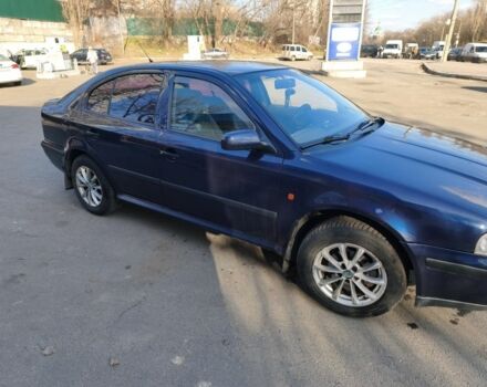 Синий Шкода Октавия, объемом двигателя 1.6 л и пробегом 492 тыс. км за 3800 $, фото 1 на Automoto.ua