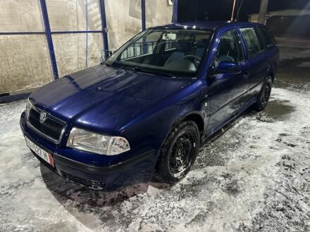 Синий Шкода Октавия, объемом двигателя 1.6 л и пробегом 336 тыс. км за 2367 $, фото 1 на Automoto.ua