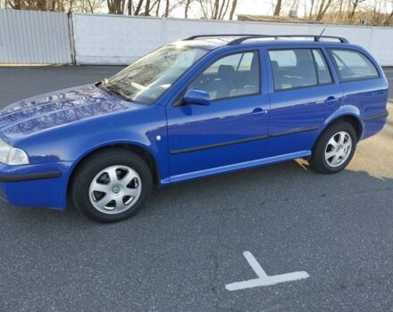 Синий Шкода Октавия, объемом двигателя 2 л и пробегом 230 тыс. км за 5300 $, фото 1 на Automoto.ua