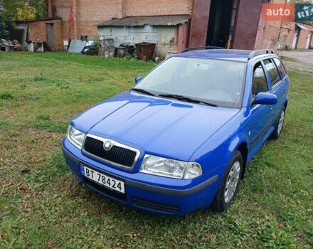 Синий Шкода Октавия, объемом двигателя 1.98 л и пробегом 212 тыс. км за 4900 $, фото 1 на Automoto.ua