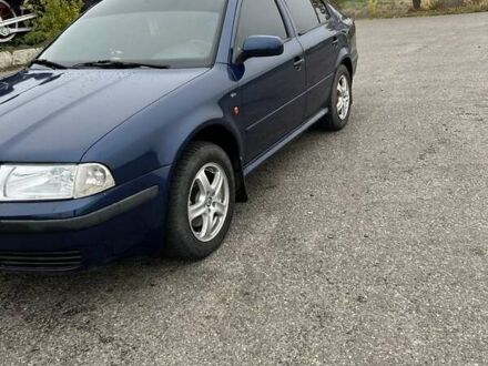 Шкода Октавия 2002 в Пятихатках на Automoto.ua Синий Шкода Октавия, объемом двигателя 1.9 л и пробегом 300 тыс. км за 4100 $, фото 1 на Automoto.ua