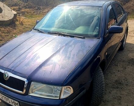 Синий Шкода Октавия, объемом двигателя 1.6 л и пробегом 290 тыс. км за 2800 $, фото 1 на Automoto.ua