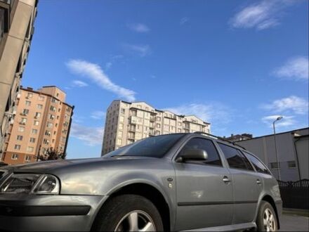 Синий Шкода Октавия, объемом двигателя 0 л и пробегом 370 тыс. км за 2618 $, фото 1 на Automoto.ua