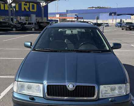 Синий Шкода Октавия, объемом двигателя 1.98 л и пробегом 220 тыс. км за 3700 $, фото 1 на Automoto.ua