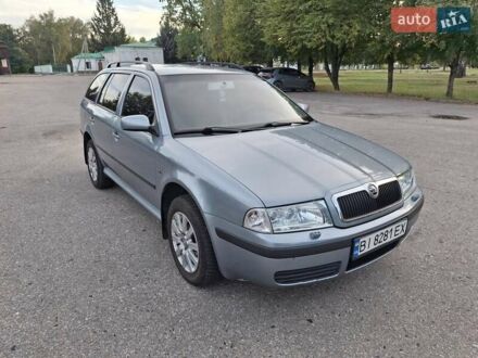 Синий Шкода Октавия, объемом двигателя 1.6 л и пробегом 231 тыс. км за 5400 $, фото 1 на Automoto.ua