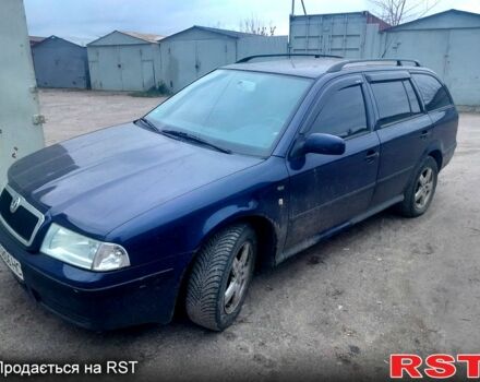 Синий Шкода Октавия, объемом двигателя 1.6 л и пробегом 190 тыс. км за 4000 $, фото 1 на Automoto.ua