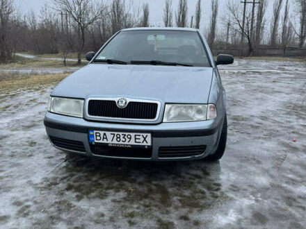 Синий Шкода Октавия, объемом двигателя 1.6 л и пробегом 255 тыс. км за 4300 $, фото 1 на Automoto.ua