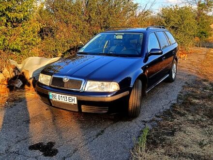 Синий Шкода Октавия, объемом двигателя 1.6 л и пробегом 178 тыс. км за 4200 $, фото 1 на Automoto.ua